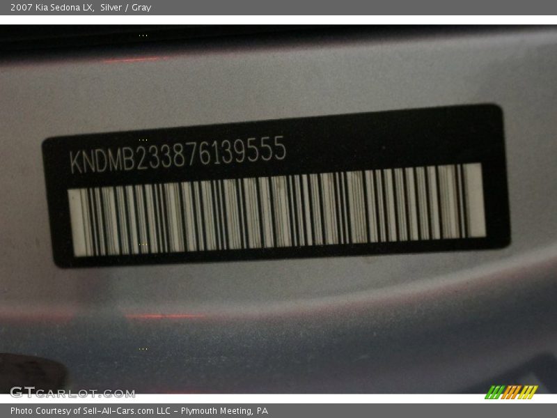 Silver / Gray 2007 Kia Sedona LX