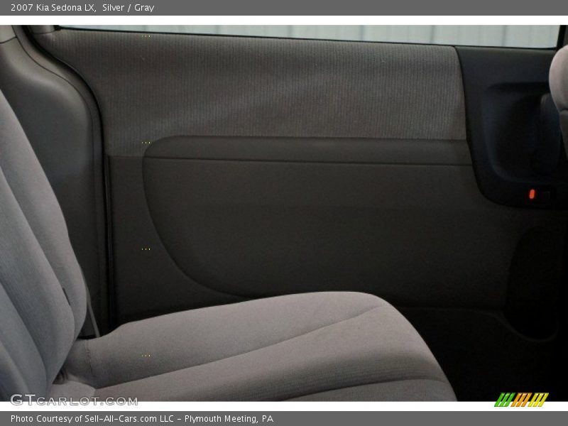Silver / Gray 2007 Kia Sedona LX