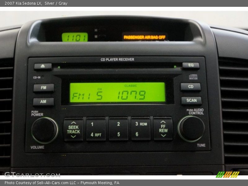 Silver / Gray 2007 Kia Sedona LX