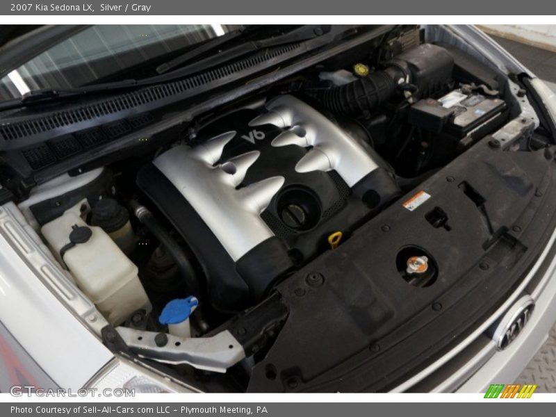 Silver / Gray 2007 Kia Sedona LX