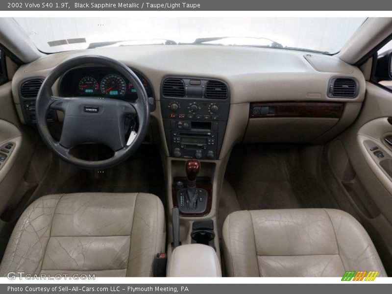 Black Sapphire Metallic / Taupe/Light Taupe 2002 Volvo S40 1.9T