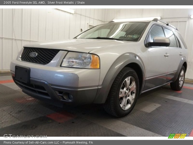 Silver Frost Metallic / Shale 2005 Ford Freestyle SEL AWD