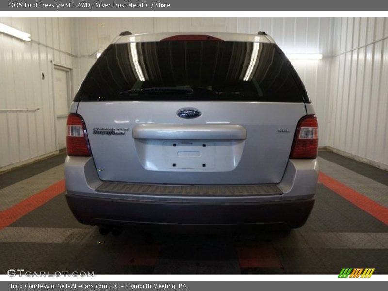 Silver Frost Metallic / Shale 2005 Ford Freestyle SEL AWD