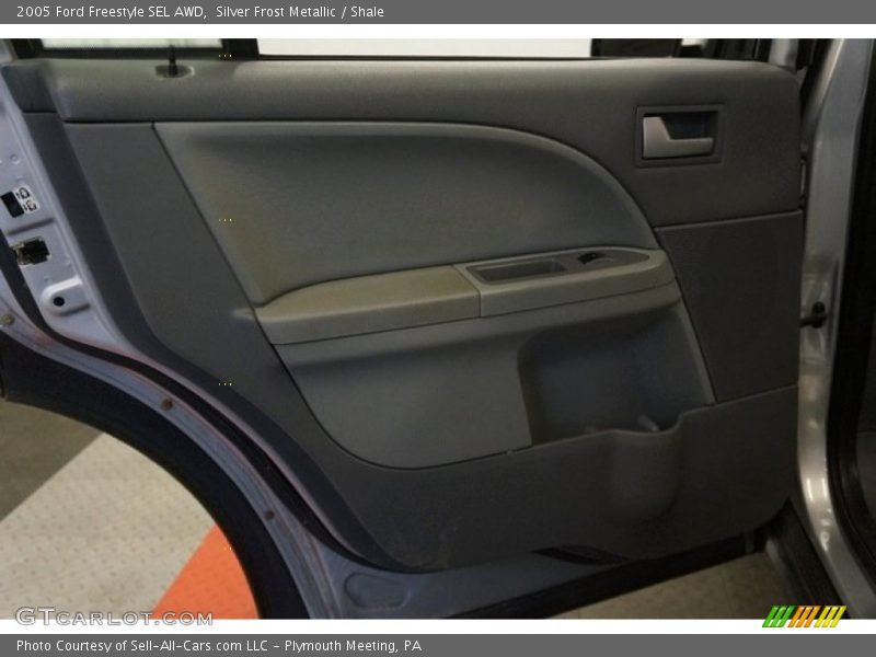Silver Frost Metallic / Shale 2005 Ford Freestyle SEL AWD