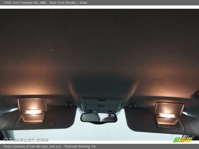 Silver Frost Metallic / Shale 2005 Ford Freestyle SEL AWD