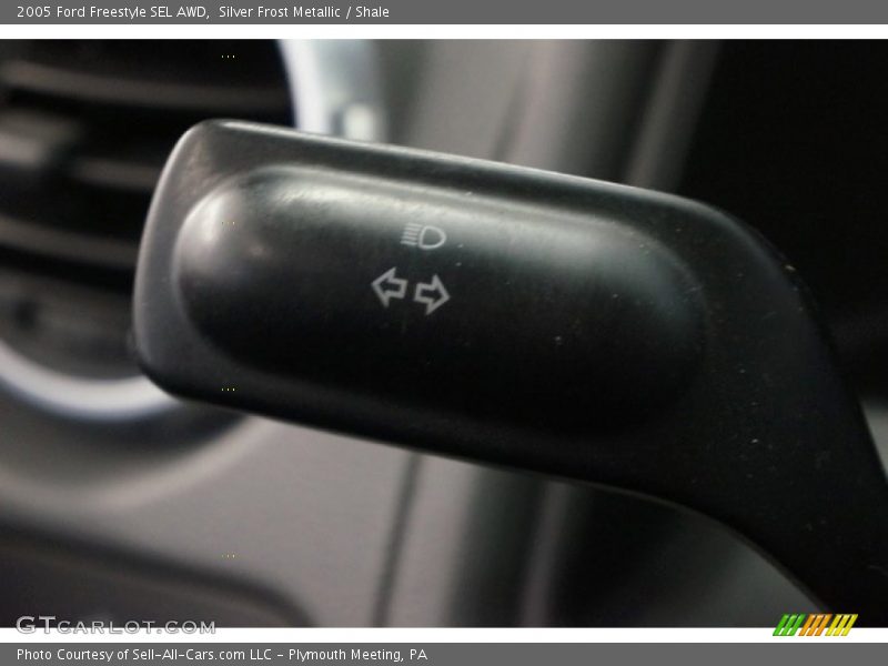 Silver Frost Metallic / Shale 2005 Ford Freestyle SEL AWD