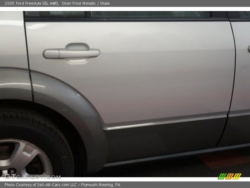 Silver Frost Metallic / Shale 2005 Ford Freestyle SEL AWD