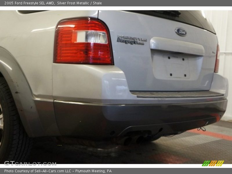 Silver Frost Metallic / Shale 2005 Ford Freestyle SEL AWD
