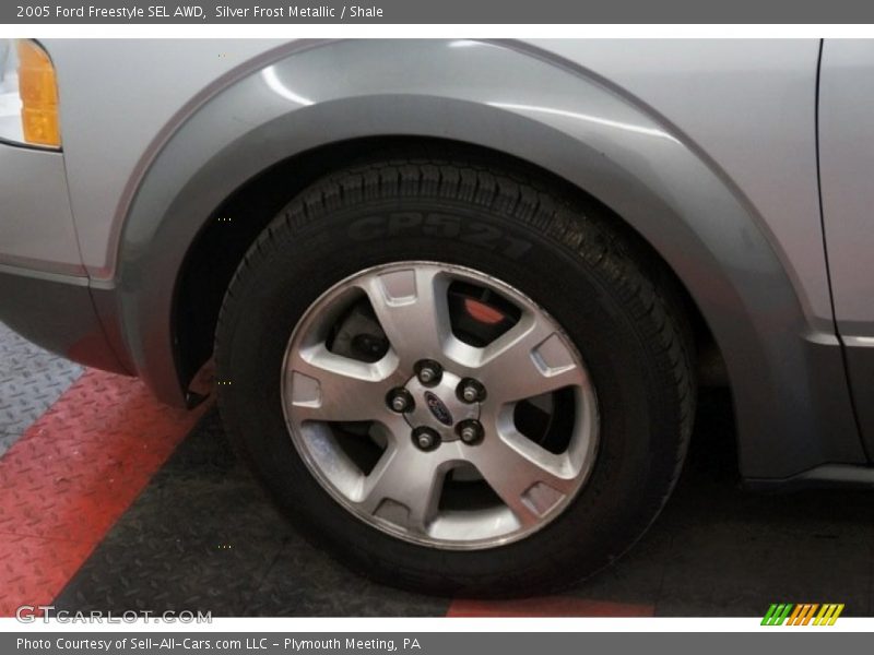 Silver Frost Metallic / Shale 2005 Ford Freestyle SEL AWD