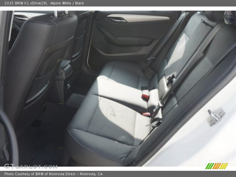 Alpine White / Black 2015 BMW X1 xDrive28i