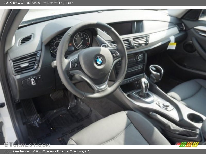 Alpine White / Black 2015 BMW X1 xDrive28i