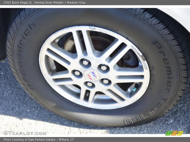 Sterling Silver Metallic / Medium Gray 2003 Buick Regal LS