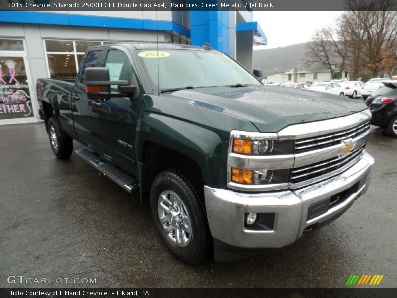 Front 3/4 View of 2015 Silverado 2500HD LT Double Cab 4x4