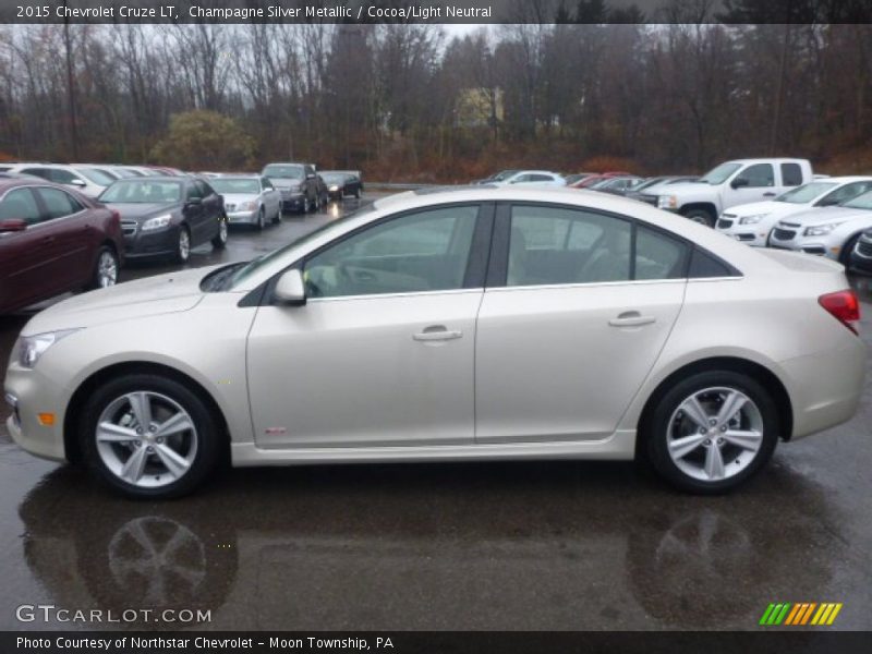 Champagne Silver Metallic / Cocoa/Light Neutral 2015 Chevrolet Cruze LT
