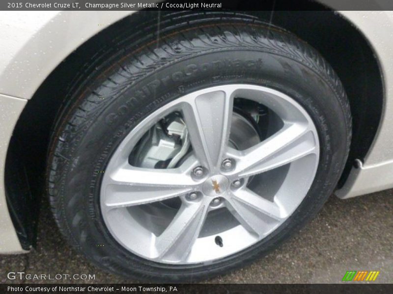 Champagne Silver Metallic / Cocoa/Light Neutral 2015 Chevrolet Cruze LT