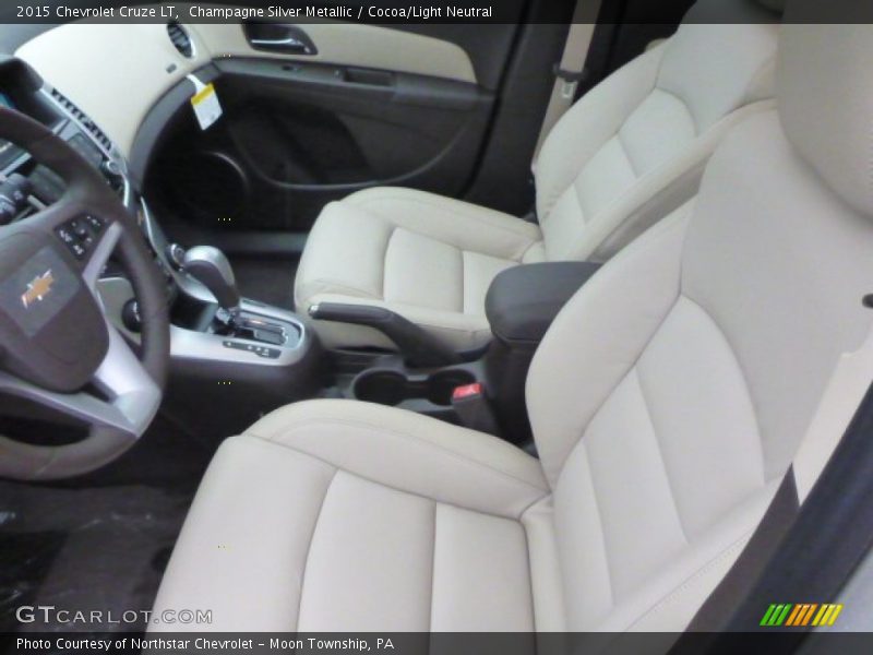 Champagne Silver Metallic / Cocoa/Light Neutral 2015 Chevrolet Cruze LT