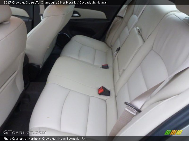 Champagne Silver Metallic / Cocoa/Light Neutral 2015 Chevrolet Cruze LT