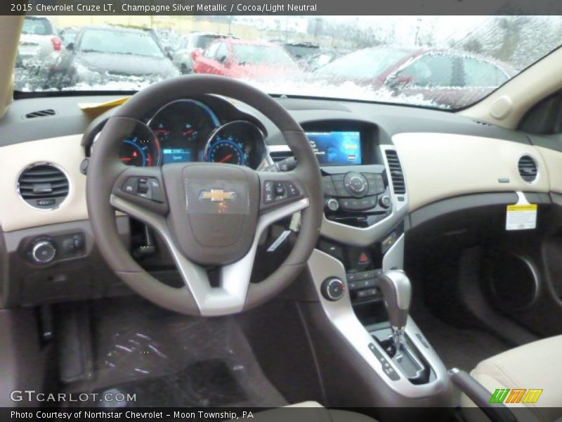 Champagne Silver Metallic / Cocoa/Light Neutral 2015 Chevrolet Cruze LT