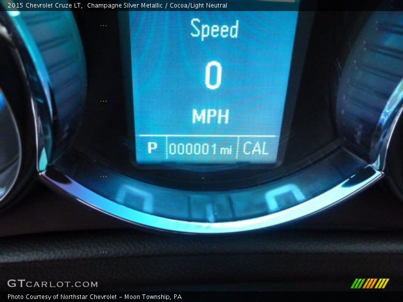 Champagne Silver Metallic / Cocoa/Light Neutral 2015 Chevrolet Cruze LT