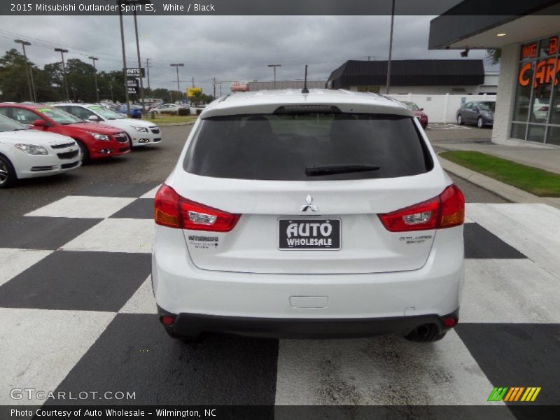 White / Black 2015 Mitsubishi Outlander Sport ES