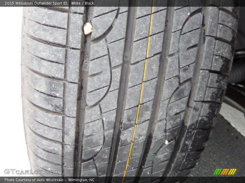 White / Black 2015 Mitsubishi Outlander Sport ES