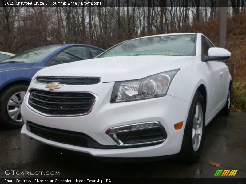 Summit White / Brownstone 2015 Chevrolet Cruze LT