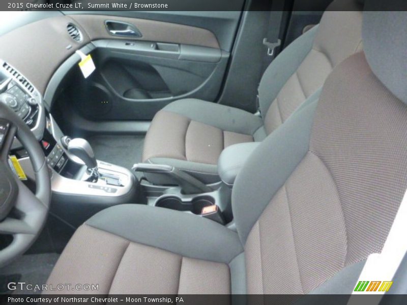 Summit White / Brownstone 2015 Chevrolet Cruze LT