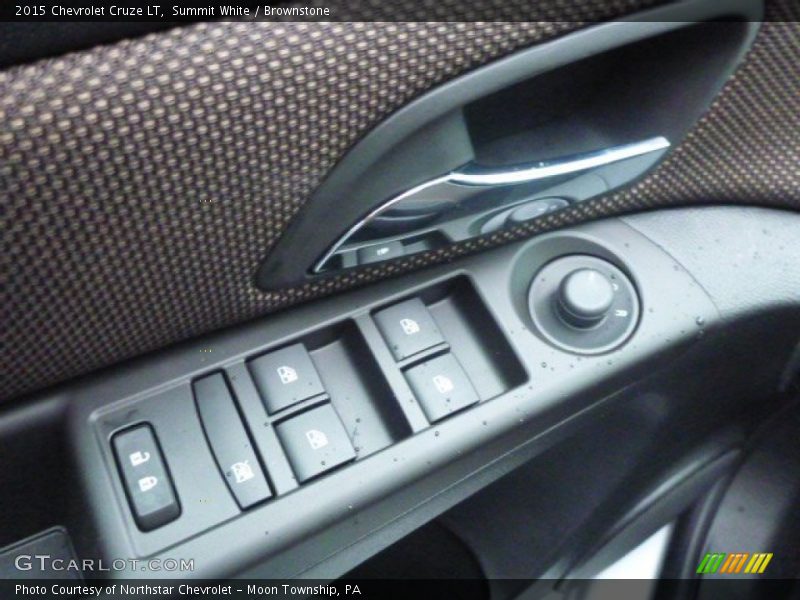 Summit White / Brownstone 2015 Chevrolet Cruze LT