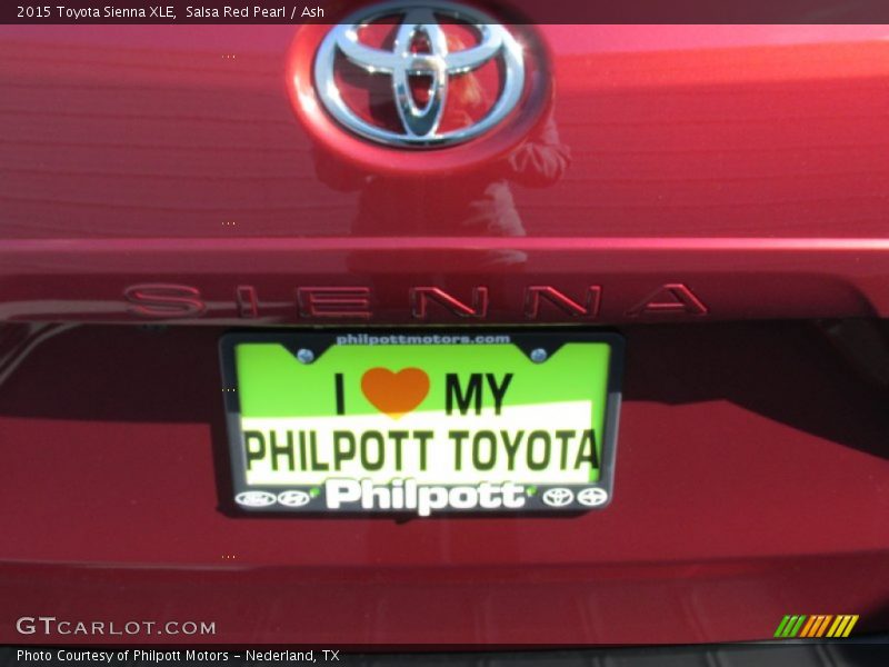 Salsa Red Pearl / Ash 2015 Toyota Sienna XLE
