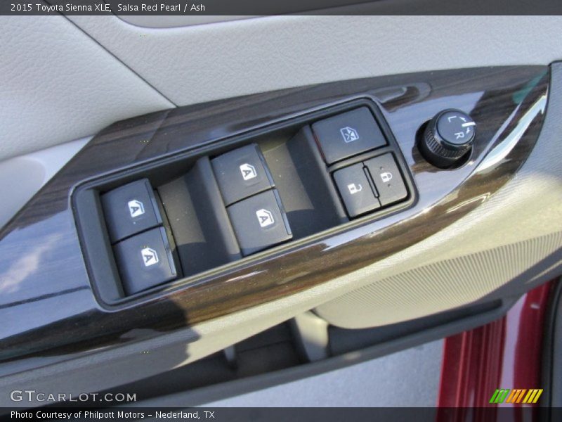 Salsa Red Pearl / Ash 2015 Toyota Sienna XLE