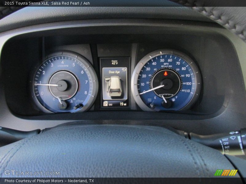 Salsa Red Pearl / Ash 2015 Toyota Sienna XLE