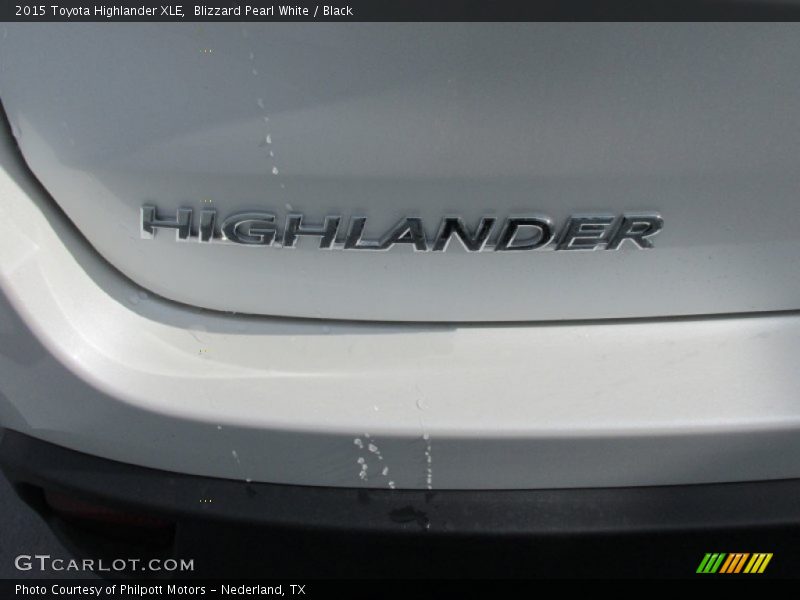  2015 Highlander XLE Logo
