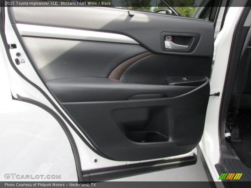 Door Panel of 2015 Highlander XLE
