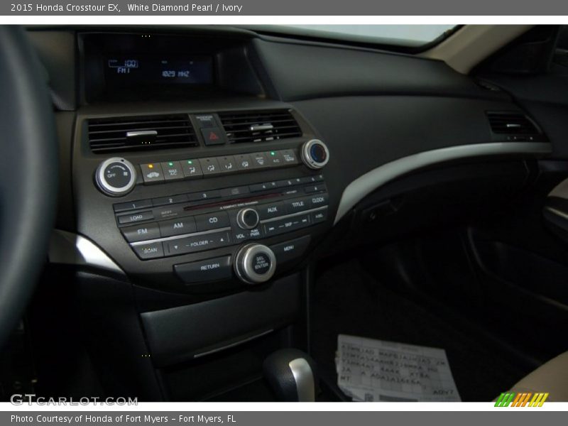White Diamond Pearl / Ivory 2015 Honda Crosstour EX