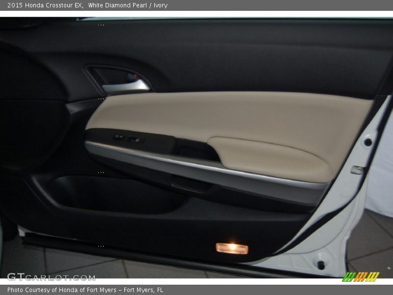 White Diamond Pearl / Ivory 2015 Honda Crosstour EX