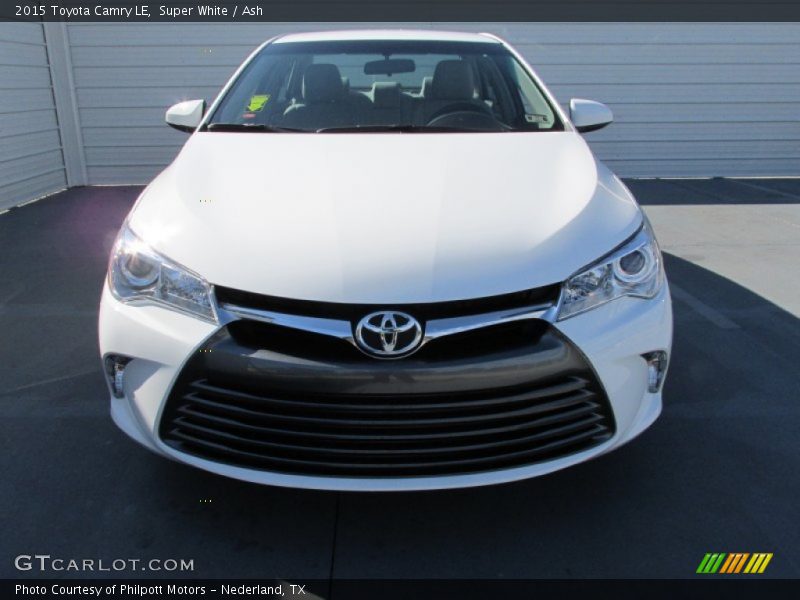Super White / Ash 2015 Toyota Camry LE