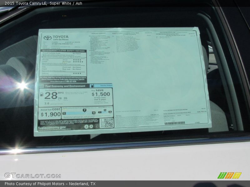 Super White / Ash 2015 Toyota Camry LE