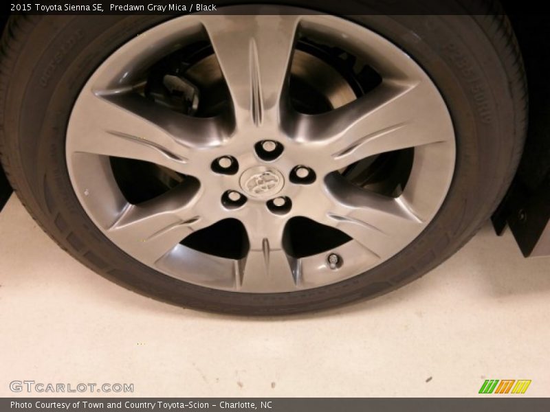 Predawn Gray Mica / Black 2015 Toyota Sienna SE