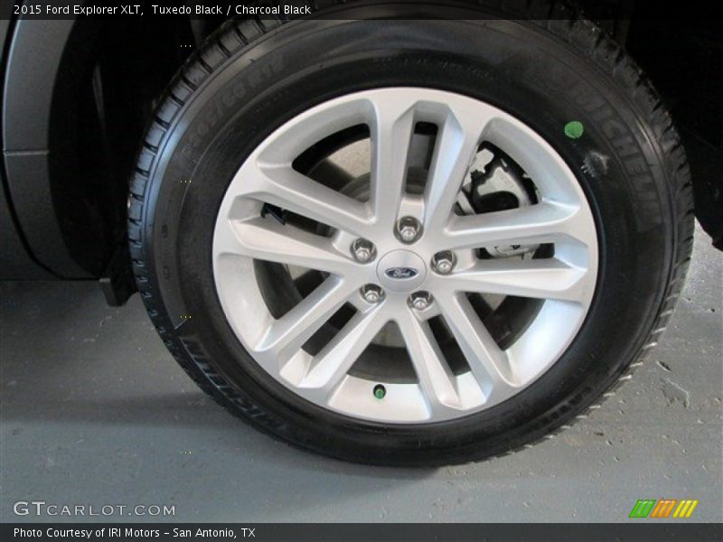 Tuxedo Black / Charcoal Black 2015 Ford Explorer XLT