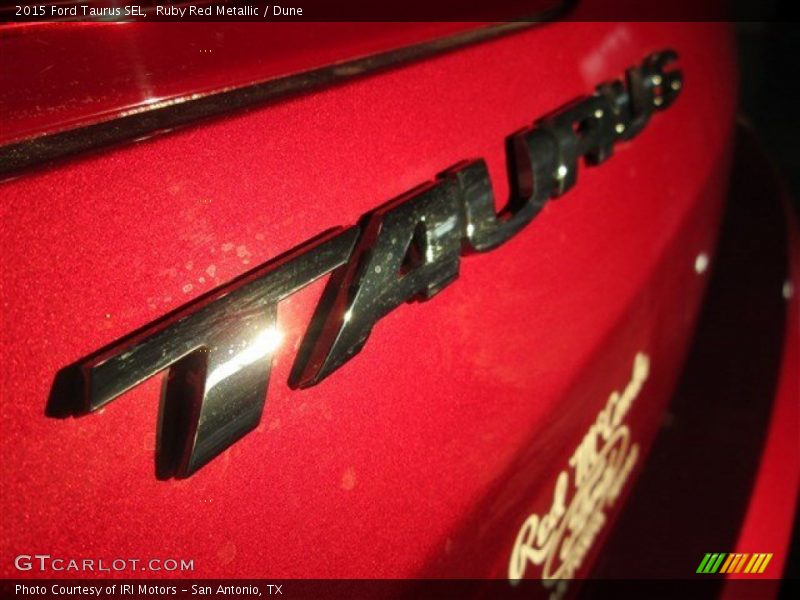 Ruby Red Metallic / Dune 2015 Ford Taurus SEL