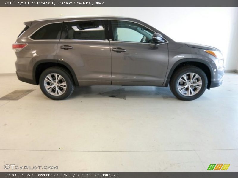 Predawn Gray Mica / Black 2015 Toyota Highlander XLE