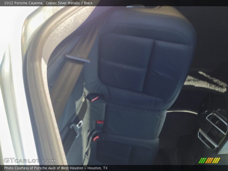 Classic Silver Metallic / Black 2012 Porsche Cayenne