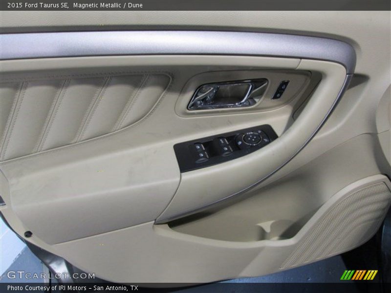 Magnetic Metallic / Dune 2015 Ford Taurus SE