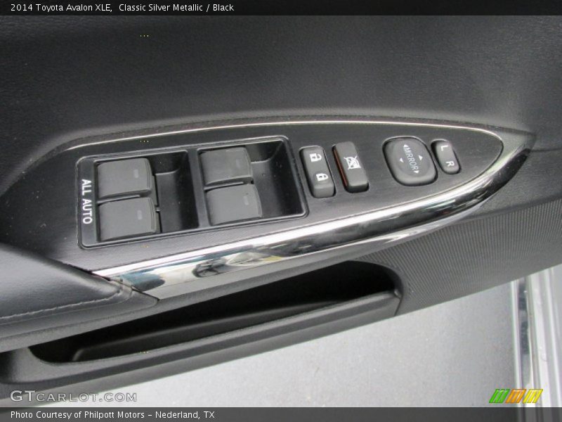Classic Silver Metallic / Black 2014 Toyota Avalon XLE