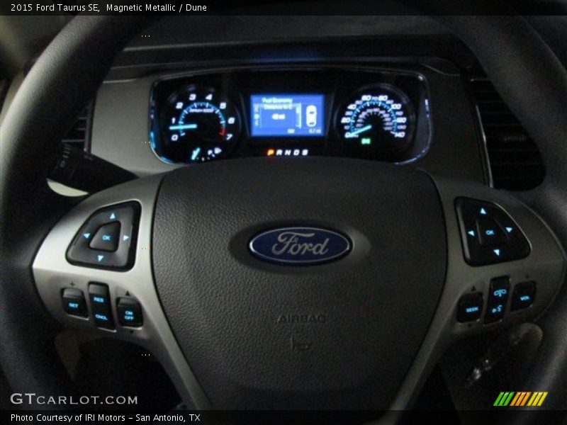 Magnetic Metallic / Dune 2015 Ford Taurus SE
