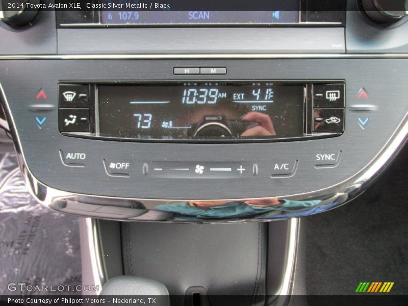 Classic Silver Metallic / Black 2014 Toyota Avalon XLE