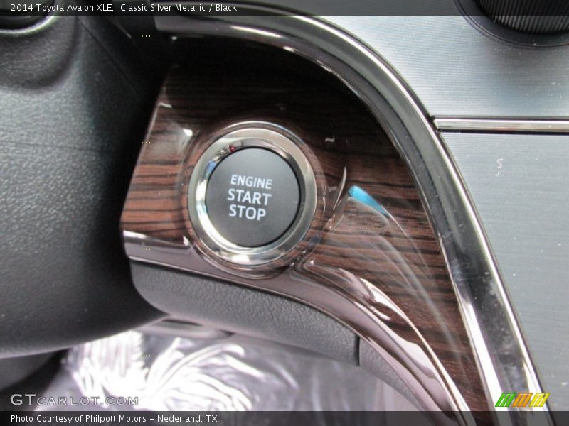 Classic Silver Metallic / Black 2014 Toyota Avalon XLE