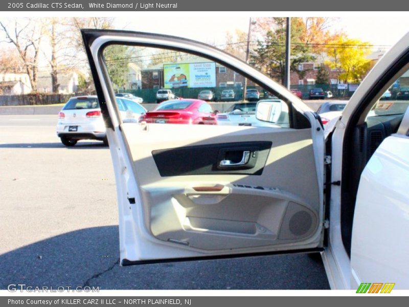 White Diamond / Light Neutral 2005 Cadillac CTS Sedan