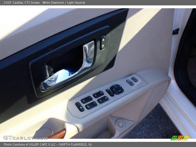 White Diamond / Light Neutral 2005 Cadillac CTS Sedan