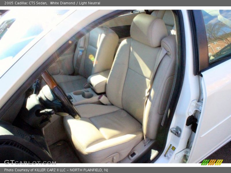 White Diamond / Light Neutral 2005 Cadillac CTS Sedan